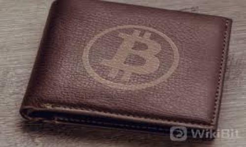 区块链应用下载平台是什么？全面解析与未来展望

jianjie在这个数字化快速发展的时代，区块链技术逐渐成为科技界的焦点。区块链应用下载平台应运而生，成为了众多用户获取区块链应用的重要途径。/jianjie

区块链，应用下载，数字货币，去中心化/guanjianci

### 内容主体大纲

1. **引言**
   - 区块链技术的定义及发展
   - 区块链应用的多样性

2. **区块链应用下载平台的基本概念**
   - 什么是区块链应用下载平台
   - 与传统应用下载平台的比较

3. **区块链应用下载平台的特性**
   - 去中心化
   - 安全性
   - 透明性
   - 可追溯性

4. **区块链应用的种类**
   - 数字货币钱包
   - 去中心化金融（DeFi）应用
   - 非同质化代币（NFT）平台
   - 区块链游戏

5. **如何使用区块链应用下载平台**
   - 下载应用的步骤
   - 安全性及注意事项

6. **现有区块链应用下载平台的案例**
   - 介绍2-3个现有的区块链应用下载平台
   - 各平台的特点及用户评价

7. **区块链应用下载平台的市场前景**
   - 市场潜力分析
   - 未来发展趋势

8. **总结与展望**
   - 区块链应用的未来
   - 对用户与开发者的影响

---

### 引言

在讨论区块链应用下载平台之前，我们首先需要了解区块链技术的基本概念。区块链是一种分布式数据库技术，能够在无需信任第三方的情况下实现数据的安全存储与交换。随着数字货币、去中心化金融和智能合约等应用的普及，区块链技术逐渐走进了大众的生活。

区块链技术的快速发展催生了各种应用，这些应用在解决传统行业痛点的同时，也为用户提供了新的功能和便利。为了让用户更方便地获取这些应用，区块链应用下载平台应运而生，成为连接开发者与用户的重要桥梁。

### 区块链应用下载平台的基本概念

区块链应用下载平台是指专门提供区块链相关应用程序下载的网络平台。这些平台不仅提供常规的应用下载服务，还提供与区块链技术相关的增值服务，如用户培训、社区交流等。

与传统的应用下载平台相比，区块链应用下载平台的优势在于其去中心化的特性。传统平台如苹果App Store和Google Play都是由中心化的公司管理，相对而言更容易受到政策和市场的影响。而区块链平台则依靠区块链技术，可以实现更加安全、透明的应用分发。

### 区块链应用下载平台的特性

#### 去中心化

区块链应用下载平台的去中心化特性使得任何人都可以参与应用的开发与发布。这种开放性不仅降低了开发者的门槛，也增加了用户获取多样化应用的机会。

去中心化的特性还增强了平台的抵抗攻击能力，更不容易受到单一节点失效的影响。这为用户提供了更大的安全保障。

#### 安全性

区块链技术通过加密算法和共识机制为数据提供了层层保护。在下载应用时，用户的隐私和信息安全都可以得到有效保障，这也是区块链应用下载平台的一大保障。

#### 透明性

平台上所有应用的操作记录都可以通过区块链进行追溯。这种透明性使得用户能够清楚明了地了解应用的来源和开发者，从而减少了使用风险。

#### 可追溯性

由于所有操作都有完整的记录，用户在选择应用时可以更轻松地评估其安全性和可靠性。这种可追溯性极大地增强了用户对应用的信心。

### 区块链应用的种类

#### 数字货币钱包

数字货币钱包是区块链应用下载平台中最常见的应用之一。它们允许用户存储、发送和接收各种数字货币，如比特币、以太坊等。随着区块链技术的发展，手机钱包和硬件钱包的使用逐渐普及，用户的安全性和便捷性得到了提升。

#### 去中心化金融（DeFi）应用

DeFi是指基于区块链的去中心化金融体系。用户可以通过DeFi应用进行各种金融操作，如借贷、交易等，而不需要依赖传统金融机构。这些应用在区块链应用下载平台上的涌现，标志着金融行业正朝向去中心化的方向发展。

#### 非同质化代币（NFT）平台

NFT平台使数字艺术、游戏装备等有形资产得以在区块链上流通。用户可以通过应用下载平台获取创建和交易NFT的工具，参与到这一新的数字资产生态中。

#### 区块链游戏

区块链游戏利用区块链技术为玩家提供了更加公平、公正、透明的游戏体验。用户不仅可以在游戏中获得成就感，还能通过游戏内的物品交易获得实质收益。

### 如何使用区块链应用下载平台

#### 下载应用的步骤

使用区块链应用下载平台的步骤通常包括以下几个环节：注册账户、浏览应用、查看应用信息、下载应用等。

用户需要先在平台上注册一个账户，只有拥有账户才能获取更多功能与服务。注册后，用户可以根据需要搜索并浏览各类区块链应用，查看相关的评价与信息，确保选择的应用符合自己的需求，最后进行下载。

#### 安全性及注意事项

在下载应用时，用户应格外关注应用的安全性与信誉度。建议优先选择那些经过审核和认证的应用，并仔细阅读用户评论与评分。同时，定期更新应用也是保证安全的重要一步。

### 现有区块链应用下载平台的案例

#### __例1: DAppHub__

DAppHub是一个专注于去中心化应用的下载平台。它提供了多种分类的DApp供用户选择，包括金融、游戏等。DAppHub通过用户评分和评论机制来提高应用的可信度，让用户可以更加放心地进行下载。

#### __例2: State of the DApps__

State of the DApps是一个提供DApp统计信息的平台，用户不仅可以下载应用，还能查看它们的使用情况和市场表现。这对投资者和用户选择合适的应用提供了数据支持。

#### __例3: Ethereum DApps__

专注于以太坊平台的DApp下载平台，提供众多与以太坊相关的应用。其开放性和去中心化特性，使得新的应用不断涌现，为用户提供了丰富的选择。

### 区块链应用下载平台的市场前景

#### 市场潜力分析

随着区块链技术的不断成熟，相关应用的市场需求也将逐渐增长。特别是近年来，去中心化金融、NFT与区块链游戏领域的快速发展，将吸引更多用户参与到区块链生态中。

#### 未来发展趋势

未来的区块链应用下载平台将倾向于更加智能化和用户友好的设计。基于大数据和人工智能的应用推荐系统，将为用户提供更具个性化的服务。同时，更多的增值服务将不断上线，以增强用户体验。

### 总结与展望

区块链应用下载平台的兴起，标志着区块链技术走向大众化的关键一步。对于用户而言，这为他们提供了获取各类区块链应用的便利；对于开发者而言，也为他们提供了一个公平竞争的平台，促进区块链生态的多样化发展。

展望未来，随着技术的不断演进和市场的逐渐成熟，区块链应用将会渗透到生活中的各个角落。而相应的区块链应用下载平台也必将在这个过程中发挥越来越重要的作用。

---

### 6个相关问题

1. **区块链应用下载平台的安全性如何保证？**
2. **区块链应用与传统应用的区别有哪些？**
3. **如何选取优质的区块链应用下载平台？**
4. **关于区块链游戏，其未来发展趋势是什么？**
5. **DeFi应用会对传统金融行业产生怎样的影响？**
6. **数字货币钱包的安全管理方案有哪些？**

#### 区块链应用下载平台的安全性如何保证？

在区块链应用下载平台上，安全性是一项非常重要的指标。为了保证安全性，平台通常会采取以下几种措施：

首先，要进行严格的应用审核。在应用上线之前，平台会对其进行多方验证，确保应用没有漏洞或恶意代码。 

其次，平台会利用区块链技术本身的特性，比如加密存储与数据的不可篡改性，为用户提供额外的安全保障。用户的信息和交易记录都可以通过区块链进行追溯，这让任何不法行为都无所遁形。

此外，平台也会使用最新的网络安全防护技术，以确保用户账户在使用过程中的安全性。比如，采用双重认证机制和全面的安全检测系统。

#### 区块链应用与传统应用的区别有哪些？

区块链应用与传统应用有几个显著的区别：

首先，区块链应用是去中心化的，而传统应用通常依赖中央服务器。去中心化特性使得用户可以更自主地控制自己的数据，减少了对第三方的信任依赖。

其次，区块链应用更加注重隐私保护和数据安全。传统应用相对而言更容易受到中心化数据泄露的影响，而区块链的加密机制保障了用户数据的安全性。

第三，区块链应用具有透明性。用户可以查看应用的操作记录，而传统应用的数据通常是闭源的，用户无法了解具体的运作机制和数据处理过程。

最后，区块链应用的开发和推广相对更为开放，任何人均可参与，而传统应用通常由公司或组织控制。

#### 如何选取优质的区块链应用下载平台？

在选择区块链应用下载平台时，有几个因素需要注意：

首先，查看平台的用户评价和信誉度。可以通过第三方网站或者社群论坛了解其他用户的反馈，从而评估平台的质量。

其次，了解平台的安全性措施。一个优质的平台应该具备良好的安全防护措施，包括数据加密、安全审核等。

此外，考虑平台上应用的种类与丰富性。一个发展的良好的平台应该能够提供多样的选择，满足不同用户的需求。

最后，关注平台的支持与社区。一个活跃的社区能够为用户提供服务与支持，增加用户在平台上的整体体验。

#### 关于区块链游戏，其未来发展趋势是什么？

区块链游戏是目前兴起的新兴领域，其未来发展趋势潜力巨大：

首先，随着技术的发展，区块链游戏将迎来更高的性能提升。这可以解决当前一些流行的区块链游戏在交易速度和游戏流畅度等方面的问题。

其次，关于游戏经济的可持续性研究将是一个重要的趋势。开发者需要更加关注如何平衡用户的收益与游戏的合理性，避免“通货膨胀”现象的发生。

此外，与其他领域的结合也越来越明显。特定游戏中的NFT概念将与艺术、体育等行业结合，创造出更多跨界合作的可能性。

最后，随着用户们对区块链技术的接纳度提升，区块链游戏的市场将进一步扩大，吸引更多的用户参与其中。

#### DeFi应用会对传统金融行业产生怎样的影响？

DeFi应用通过去中心化的金融服务，正在对传统金融行业产生巨大的冲击。其影响主要表现为以下几个方面：

首先，DeFi应用提供了更高的效率与低成本。用户可以通过智能合约直接进行交易，无需支付中介费用，这将迫使传统金融机构重新审视其业务模型。

其次，DeFi使得金融服务的获取更加普及。在许多地区，受限于传统金融系统的人群可以通过DeFi获得金融服务，这改变了全球金融的格局。

此外，DeFi还引发了金融产品的创新。许多创新的金融产品和服务不断涌现，例如流动性质押、去中心化保证金交易等，增加了用户的选择性。

最后，DeFi的透明性和可追溯性有助于减少金融欺诈行为，为金融市场的健康发展提供保障。

#### 数字货币钱包的安全管理方案有哪些？

对于用户而言，数字货币钱包的安全性至关重要。以下是一些常见的安全管理方案：

首先，使用硬件钱包可以为用户提供最基础的安全保障。硬件钱包存储私钥不在网络上，增加了被盗取的难度。

其次，采用多重签名技术，即使遭遇黑客攻击，也无法轻易获取用户资产。用户可以设定多个私钥的签名规则，使资产更具安全性。

再者，定期备份钱包的信息也是保证安全的重要手段。用户应按照指导备份私钥或助记词，以便万一丢失后能够恢复资产。

最后，保持软件更新是保护用户资产的重要方式。市场上新的安全漏洞可能时常出现，更新可以确保支付软件的安全性。

---

以上是关于“区块链应用下载平台是什么”的详细内容及相关问题解析。希望对您有所帮助！